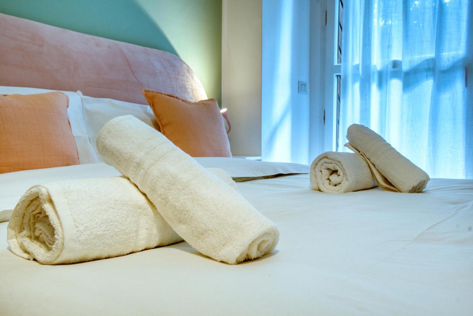 Italianflat - Elegant Suites With Balcony In Navigli มิลาน ภายนอก รูปภาพ