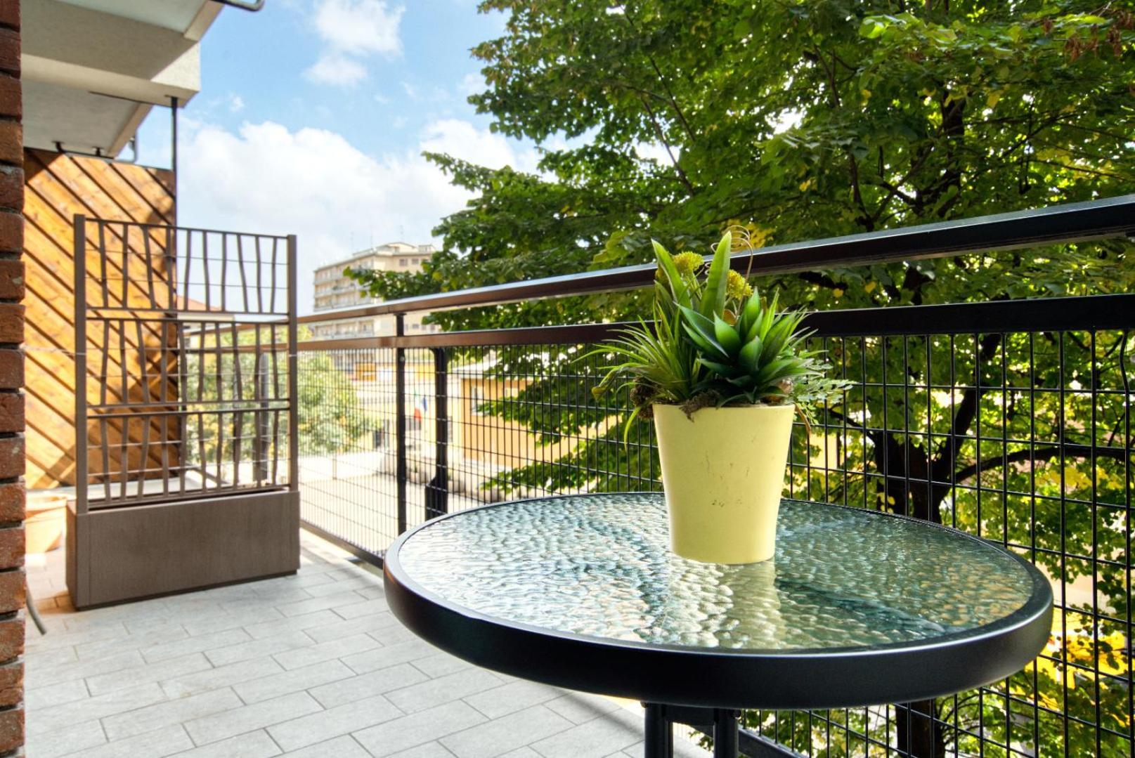 Italianflat - Elegant Suites With Balcony In Navigli มิลาน ภายนอก รูปภาพ